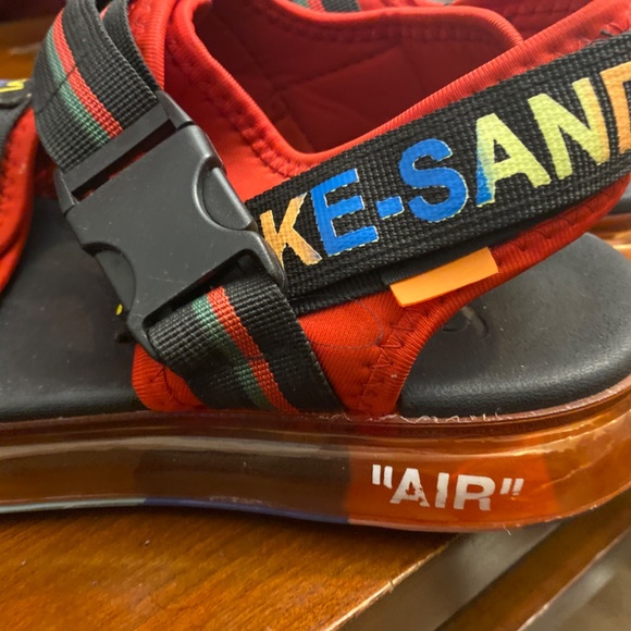 NIKE AIR SANDALS - Picture 2 of 2